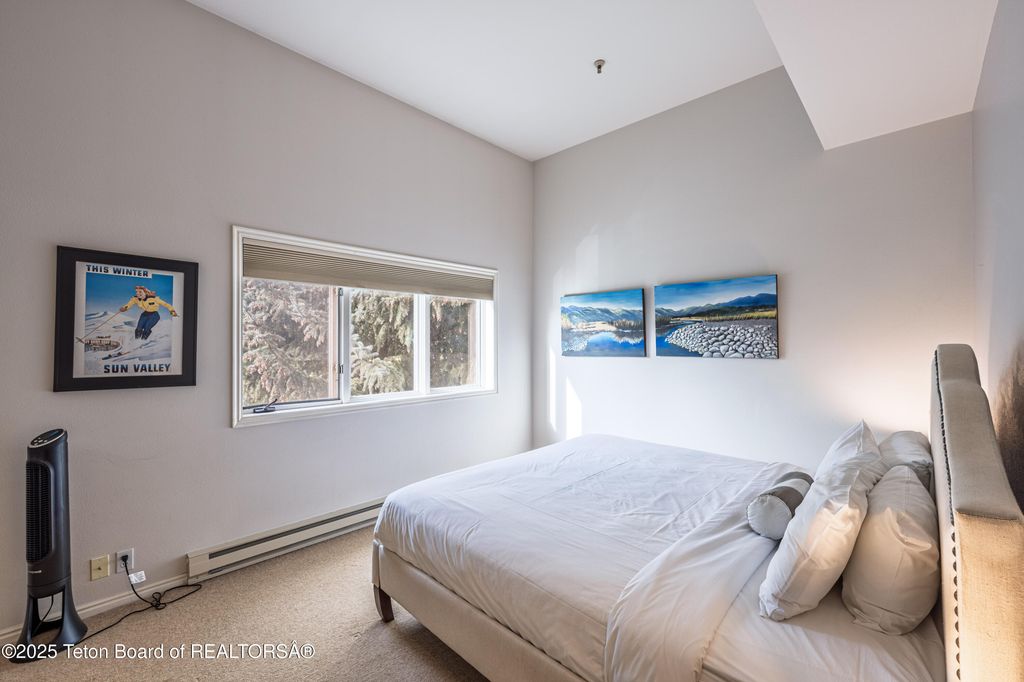 3946 S LAKE CREEK Drive A6, Wilson, WY 83014 photo 18