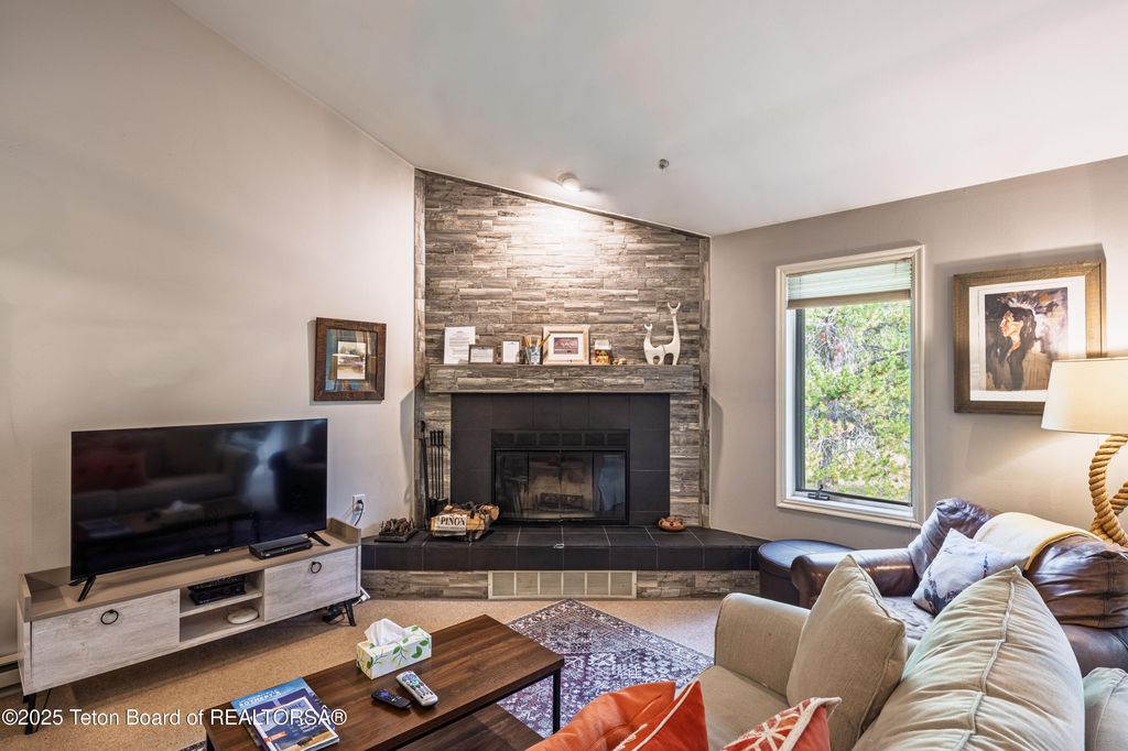 3946 S LAKE CREEK Drive A6, Wilson, WY 83014 photo 2