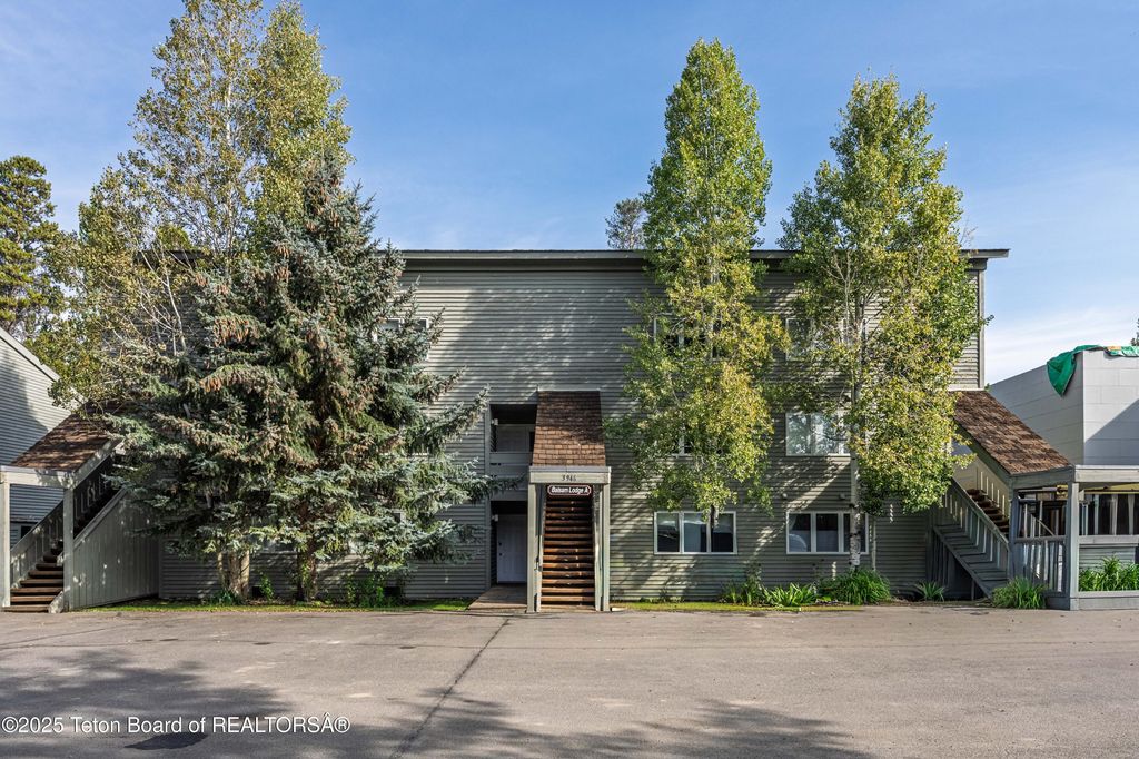 3946 S LAKE CREEK Drive A6, Wilson, WY 83014 photo 24