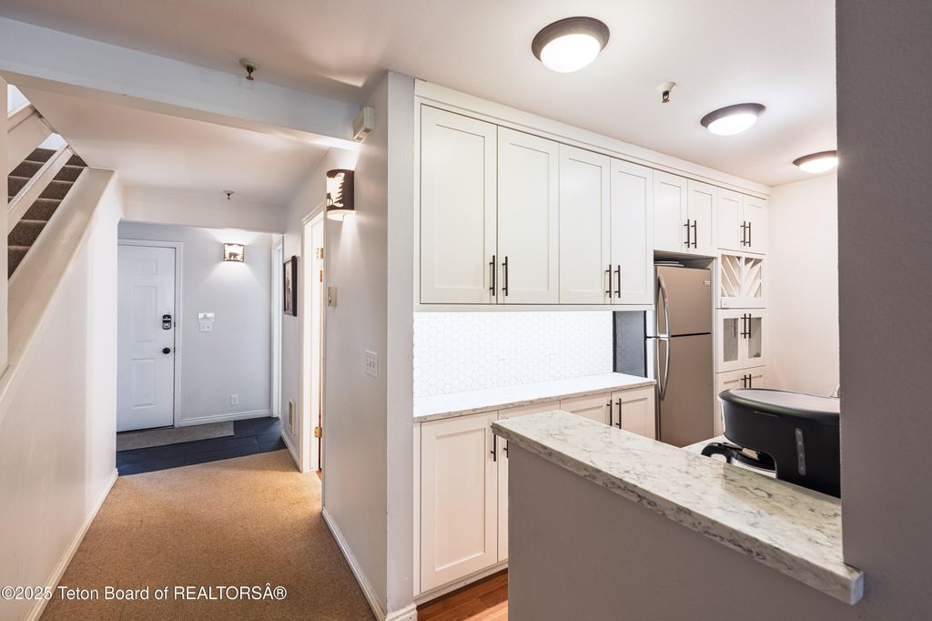 3946 S LAKE CREEK Drive A6, Wilson, WY 83014 photo 8