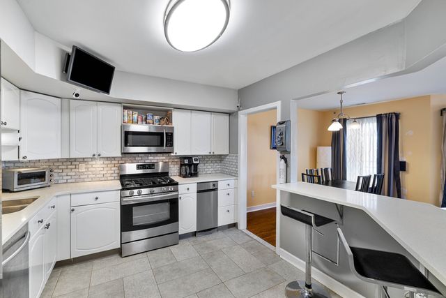 117 Harbour Close 117, New Haven, CT 06519