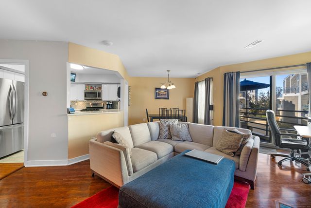 117 Harbour Close 117, New Haven, CT 06519