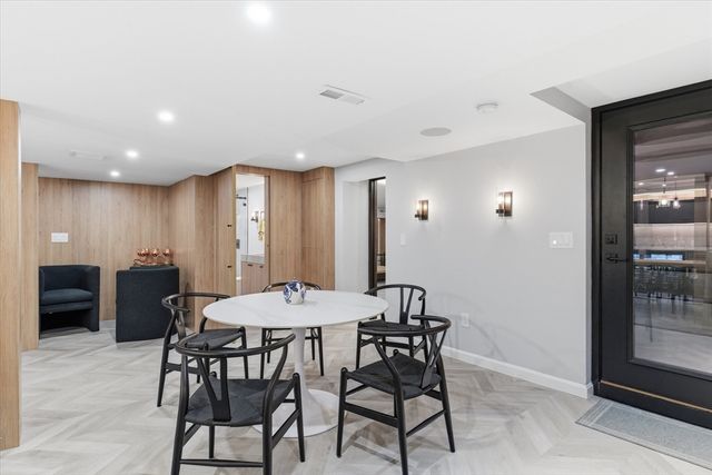 39 Peartree Dr, Westwood, MA 02090