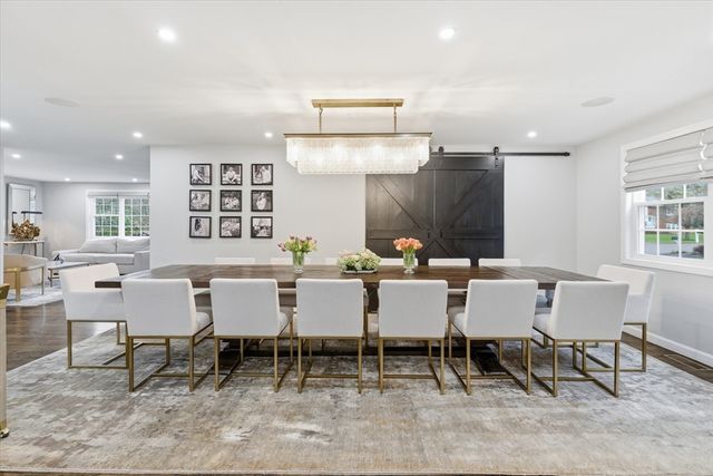 39 Peartree Dr, Westwood, MA 02090