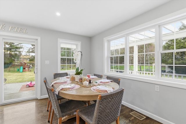 39 Peartree Dr, Westwood, MA 02090