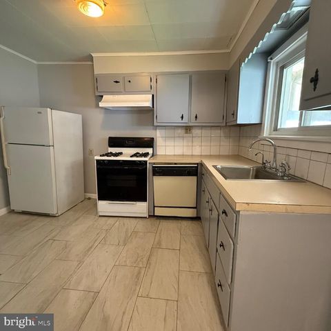 213 S FRANKLIN ST, Shamokin, PA 17872