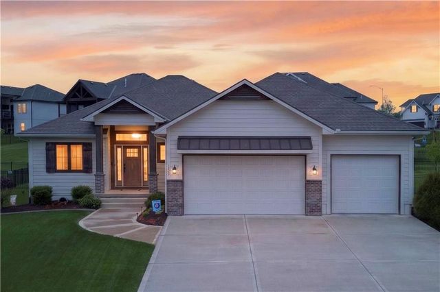 1309 NE Brandywine Drive, Lee's Summit, MO 64064