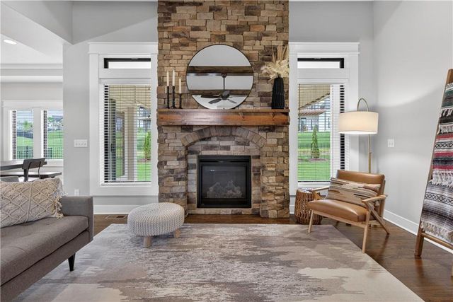 1309 NE Brandywine Drive, Lee's Summit, MO 64064