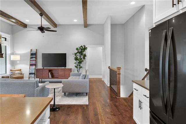 1309 NE Brandywine Drive, Lee's Summit, MO 64064