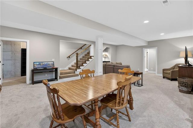 1309 NE Brandywine Drive, Lee's Summit, MO 64064