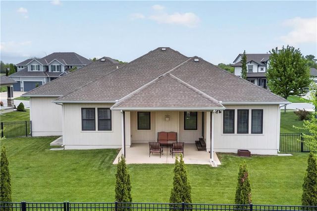 1309 NE Brandywine Drive, Lee's Summit, MO 64064