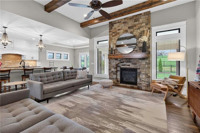 1309 NE Brandywine Drive, Lee's Summit, MO 64064