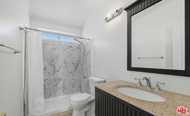 16670 E Avenue T4, Llano, CA 93544