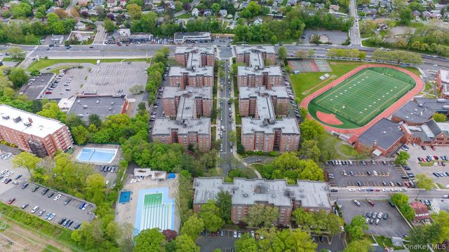 3 Sadore Lane 1E, Yonkers, NY 10710