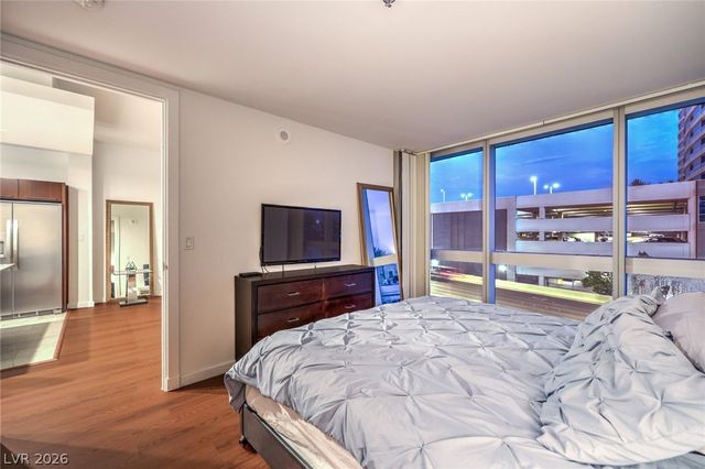 4471 Dean Martin Drive 307, Las Vegas, NV 89103