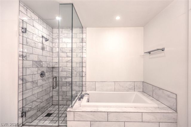 4471 Dean Martin Drive 307, Las Vegas, NV 89103