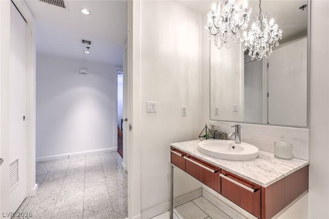 4471 Dean Martin Drive 307, Las Vegas, NV 89103