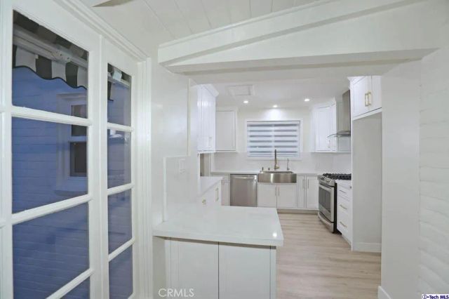 1210 Graynold Avenue, Glendale, CA 91202