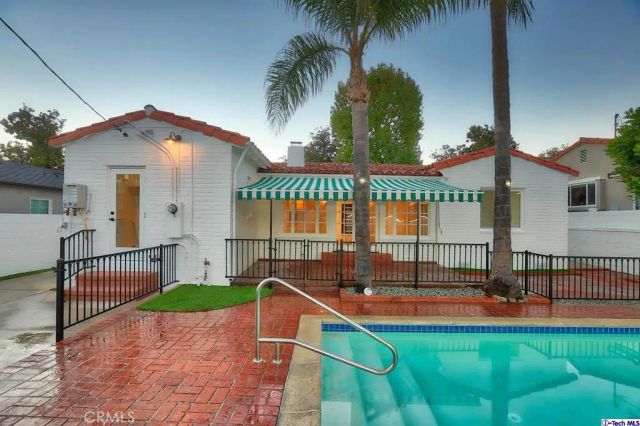 1210 Graynold Avenue, Glendale, CA 91202
