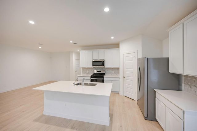 31730 Hallington Hill Lane, Fulshear, TX 77441