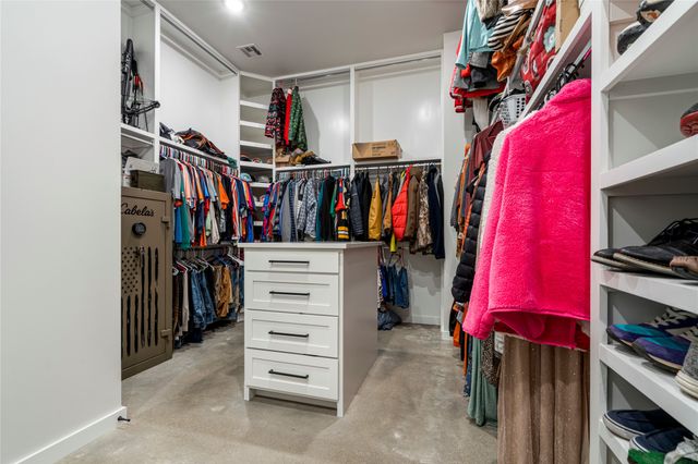 7404 S 6th Street S, Broken Arrow, OK 74011