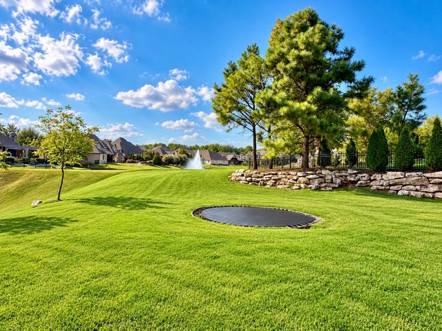 7404 S 6th Street S, Broken Arrow, OK 74011