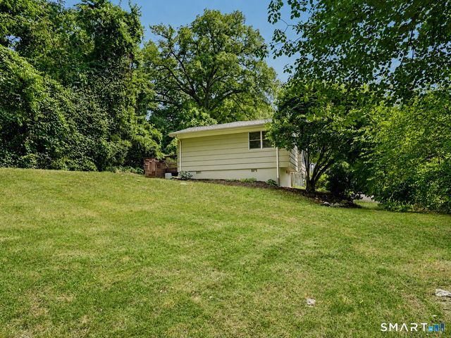 22 Brandywine Road, Stamford, CT 06905