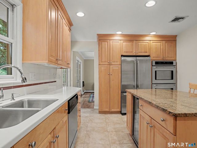 22 Brandywine Road, Stamford, CT 06905