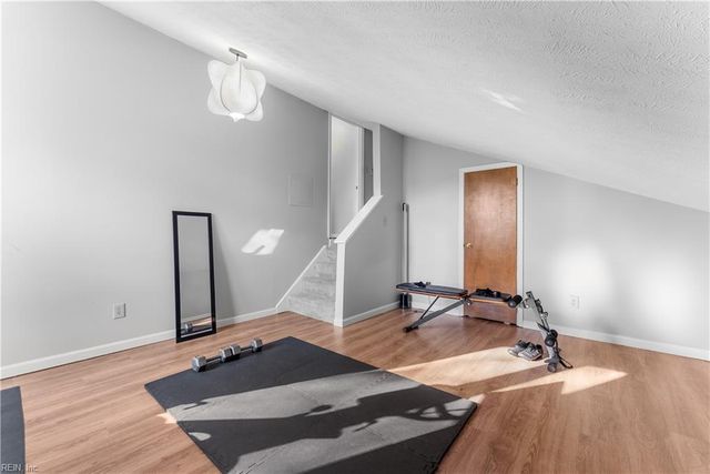 44 River RD, Poquoson, VA 23662