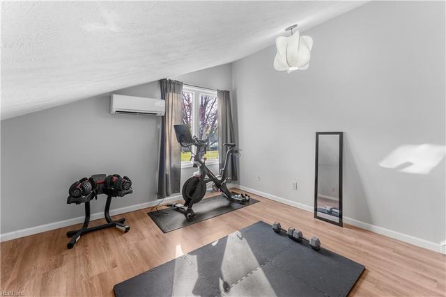 44 River RD, Poquoson, VA 23662