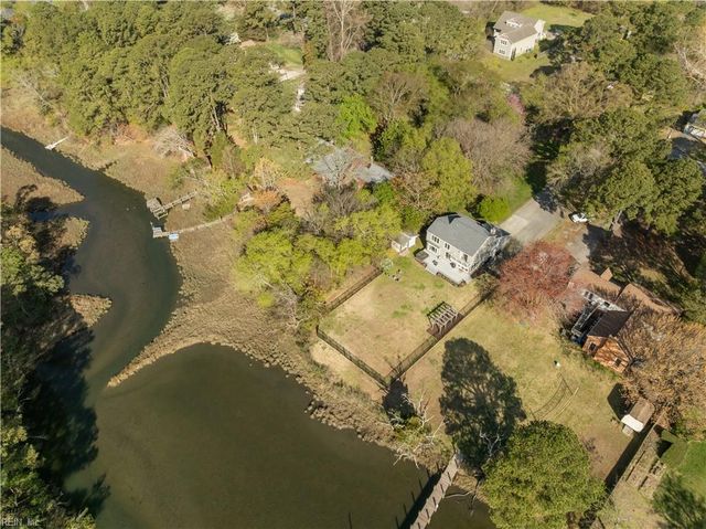 44 River RD, Poquoson, VA 23662