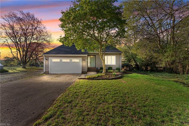 44 River RD, Poquoson, VA 23662