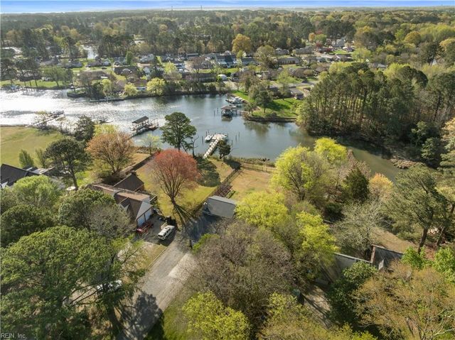 44 River RD, Poquoson, VA 23662