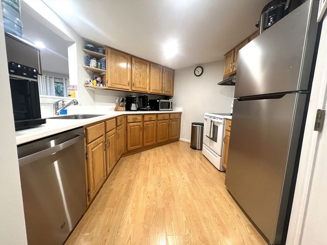 185 Trailside Way 185, Ashland, MA 01721