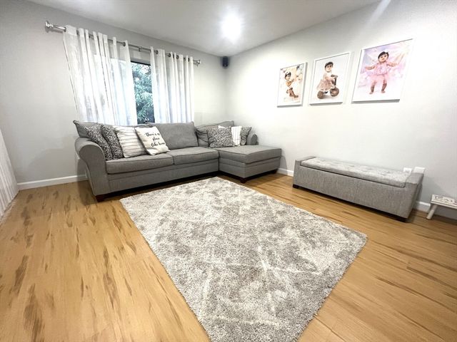 185 Trailside Way 185, Ashland, MA 01721