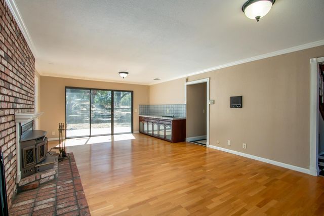 3300 Ponderosa Rd, Shingle Springs, CA 95682