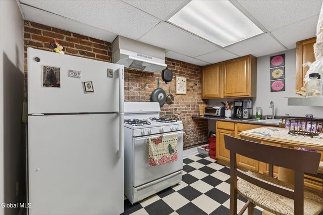 82 Dove Street, Albany, NY 12210
