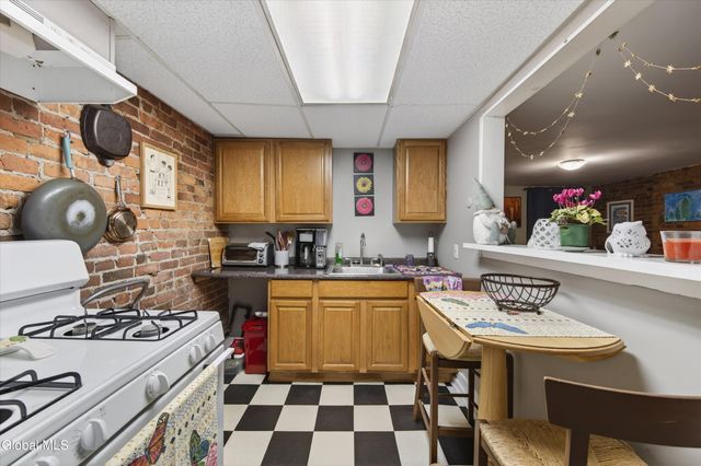 82 Dove Street, Albany, NY 12210