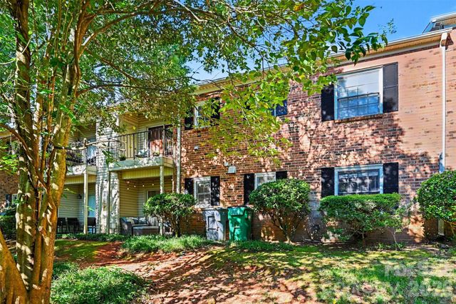 5925 Quail Hollow Road E, Charlotte, NC 28210