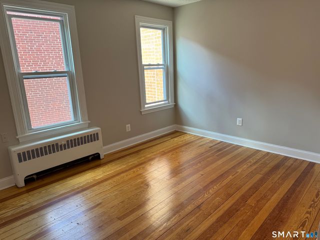 1 Divinity Street 2C, Bristol, CT 06010