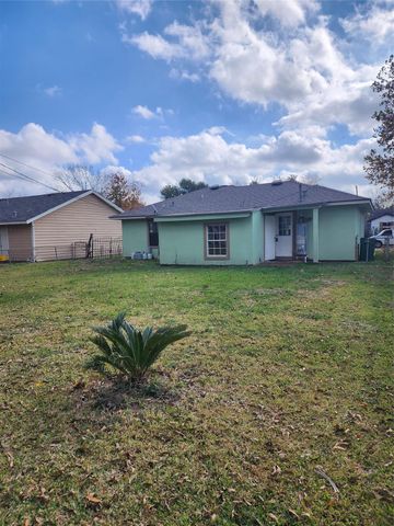 2413 Huntington Drive, Pasadena, TX 77506