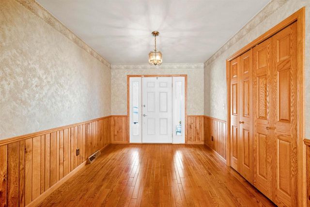 3745 OAK MORAINE COURT, Stevens Point, WI 54482