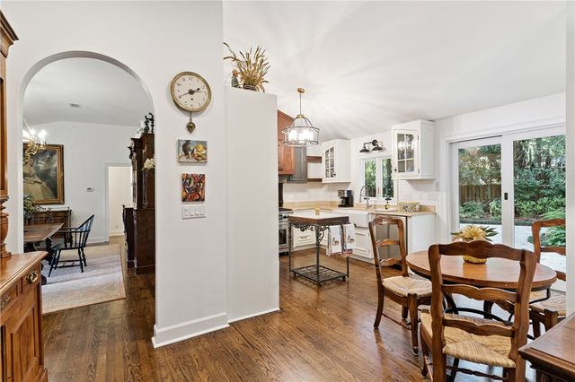 327 Peachtree Street, St Simons Island, GA 31522