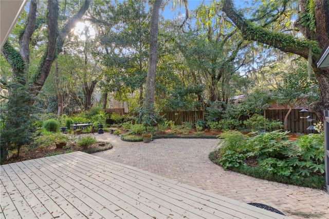 327 Peachtree Street, St Simons Island, GA 31522