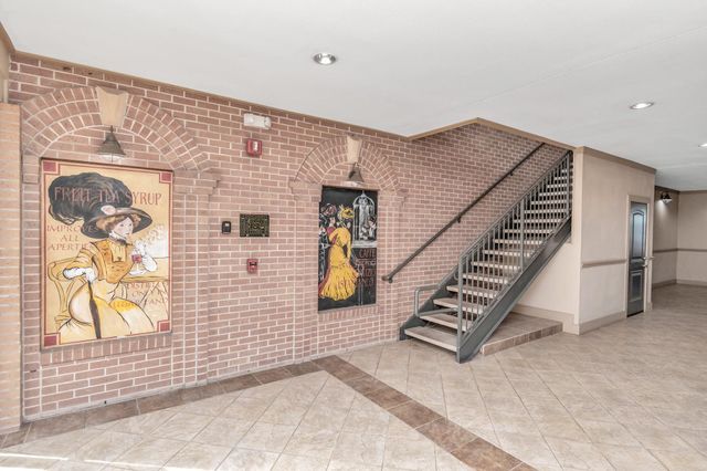 2299 Lone Star Drive 237, Sugar Land, TX 77479