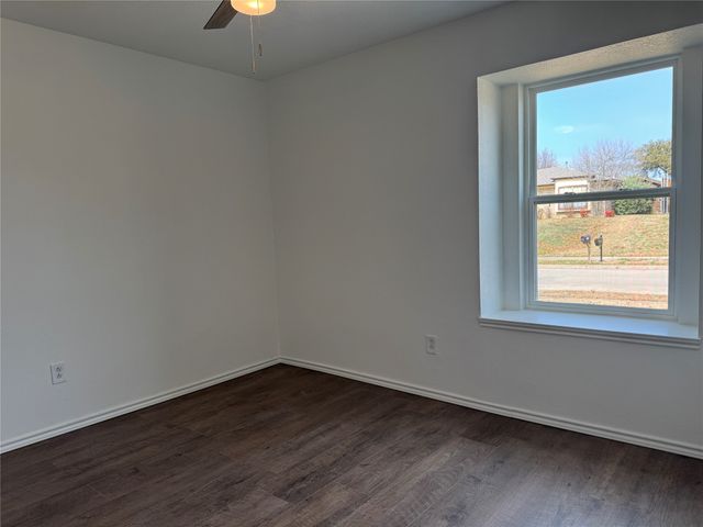 1734 Sterling Lane, Lewisville, TX 75067