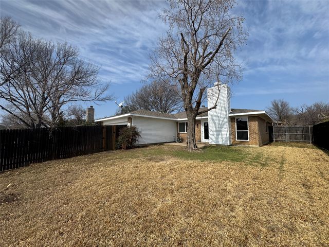 1734 Sterling Lane, Lewisville, TX 75067