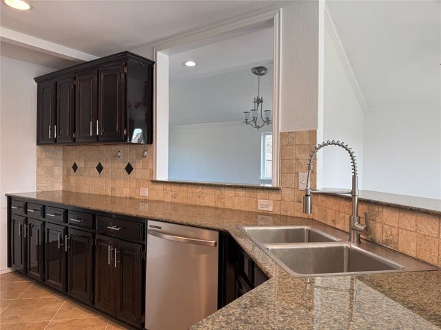 1734 Sterling Lane, Lewisville, TX 75067