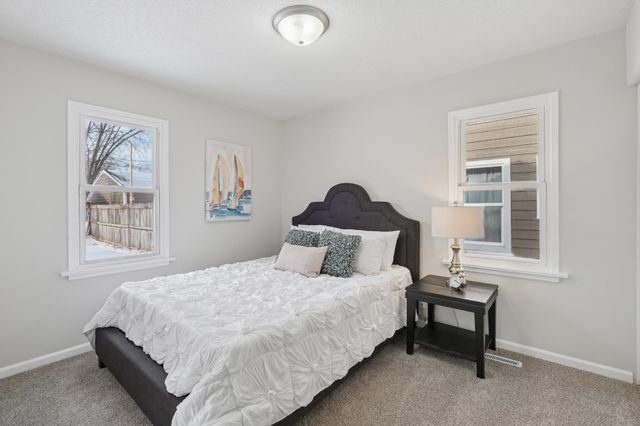 4905 Dupont Avenue N, Minneapolis, MN 55430