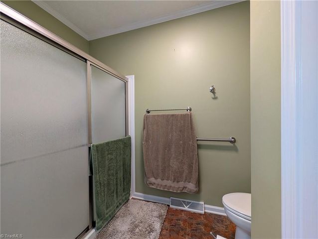 596 Greenbrier Farm Trail, Siler City, NC 27344